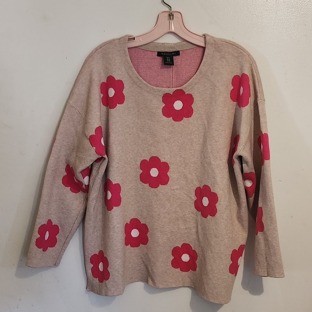 Tahari Light Beige Sweater with Pink Detail